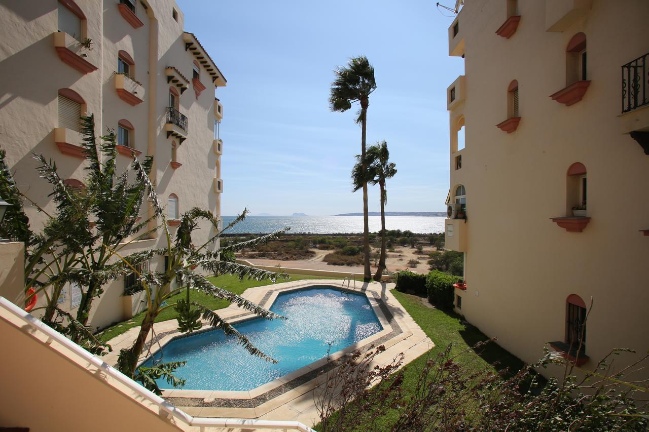 Апартаменты Marina Bay Playa Del Cristo Эстепона Экстерьер фото