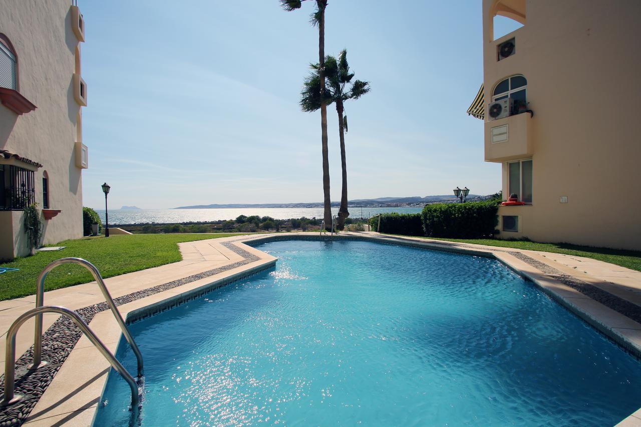 Апартаменты Marina Bay Playa Del Cristo Эстепона Экстерьер фото
